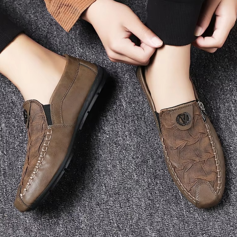 Men's Fashion Casual Leather Shoes With A Zip