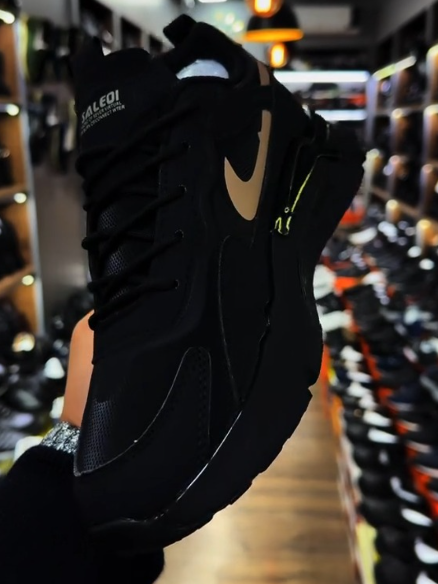 AeroStride Street Sneakers