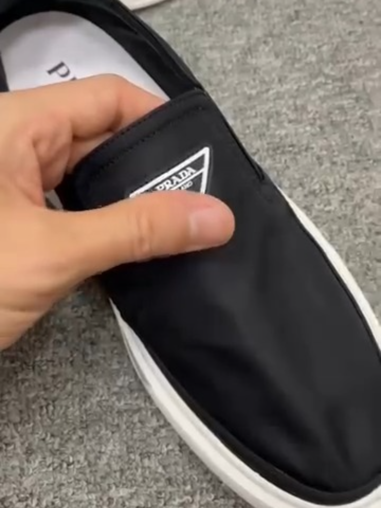 Elastic Comfort Skate Slip-Ons
