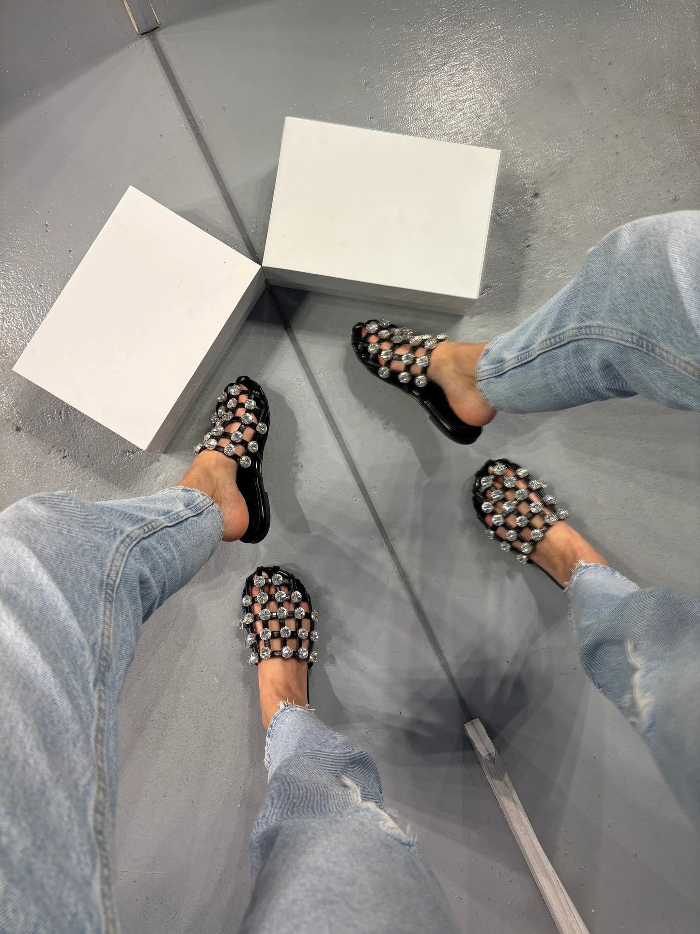 Women's gem-encrusted flat sandals