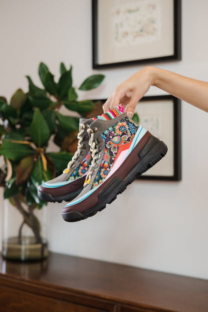 Women's vegan hiking boots