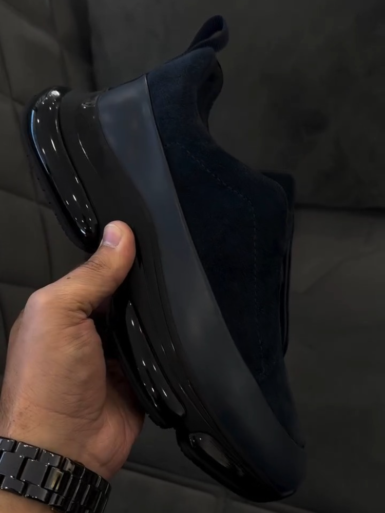 Men’s Everyday Comfort Slip-on Sneakers