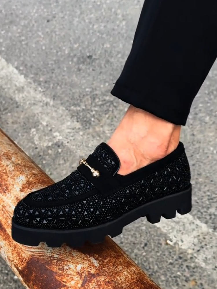 Stylish Men’s Loafers – Woven Upper, Gold Hardware & Rugged Sole