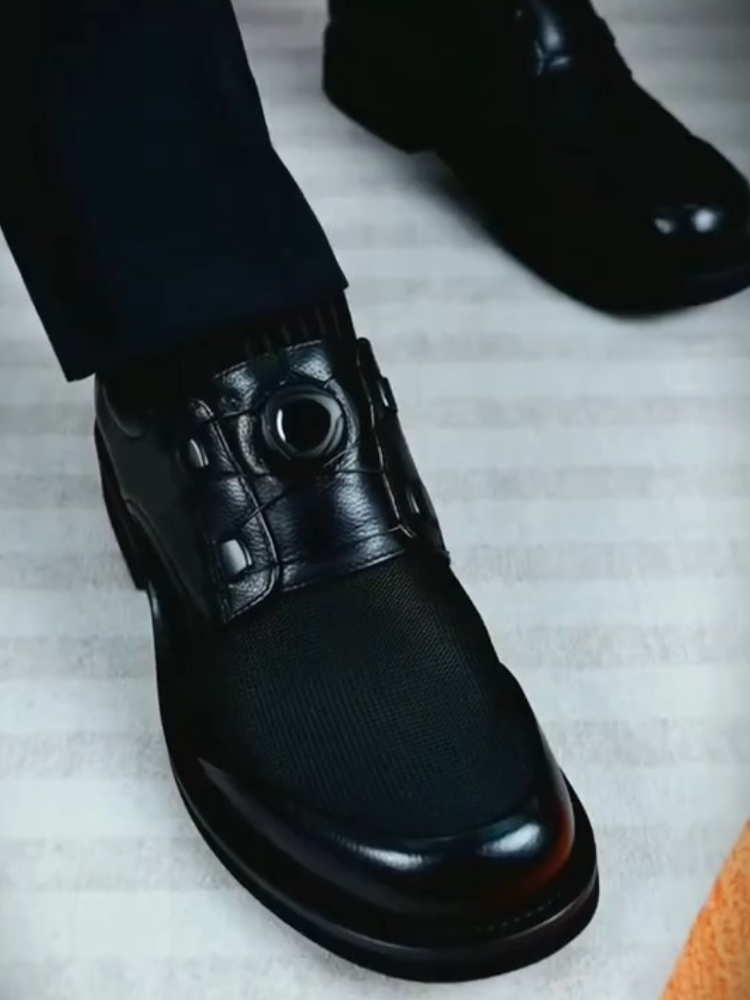 Slip-On Oxford Shoes With Adjustable Knob Closure – Elegant & Easy Fit