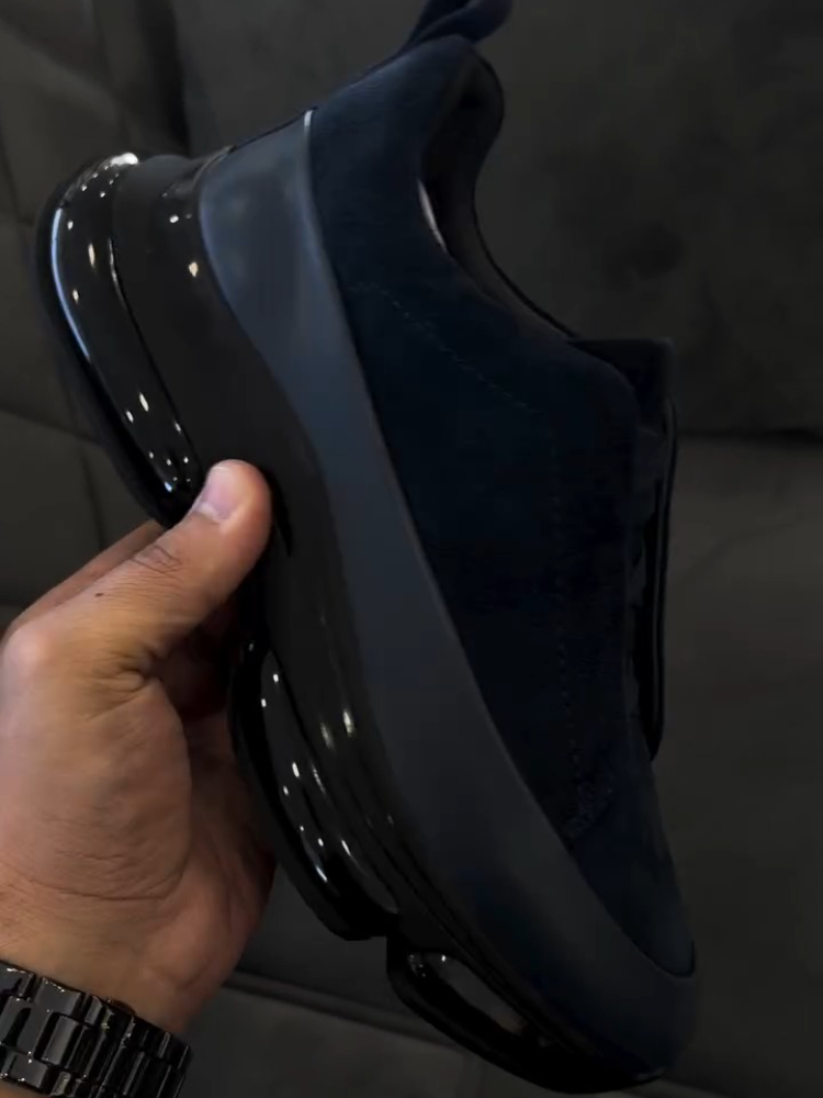 Men’s Everyday Comfort Slip-on Sneakers