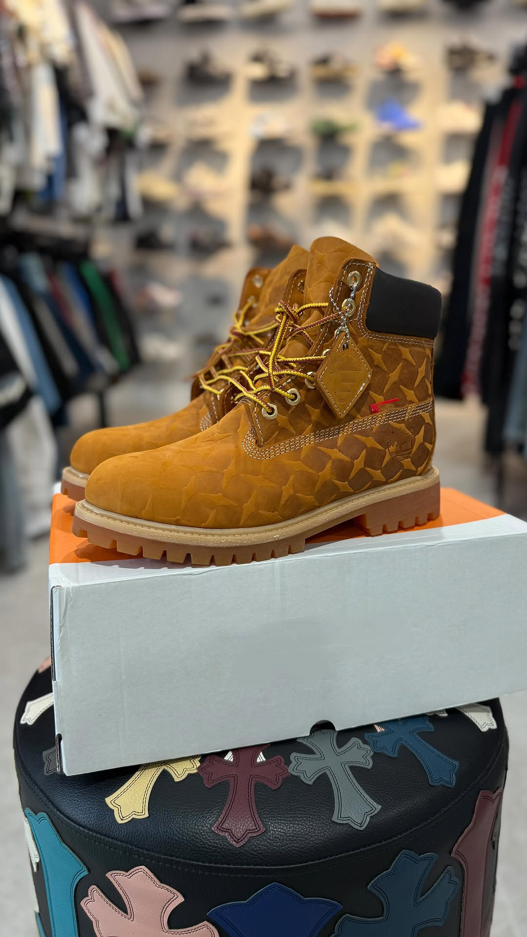 Urban Scale Timber Boots – Rugged Textured Leather