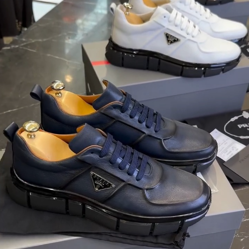 Men’s Fashion Sneakers – Street Vibe With Bold Sole